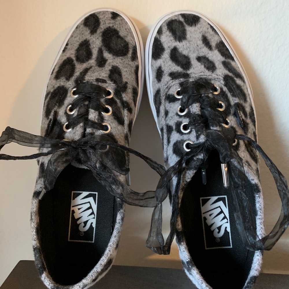 Vans platform fuzzy grey leopard
